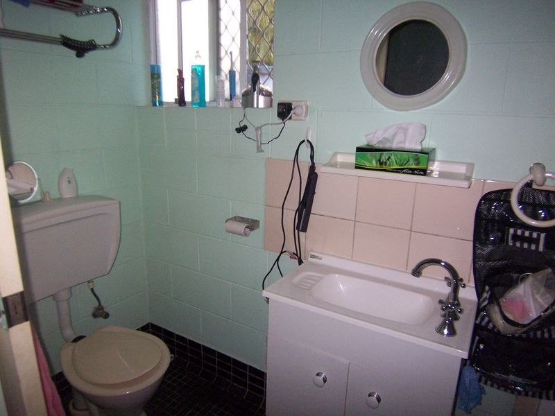 4 & 7/485 McCoombe Street, Mooroobool QLD 4870