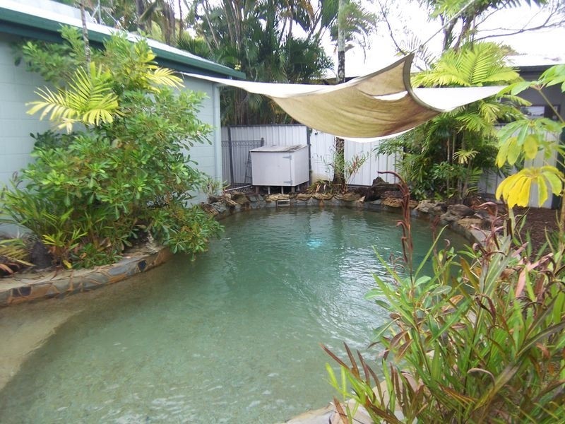 4 & 7/485 McCoombe Street, Mooroobool QLD 4870