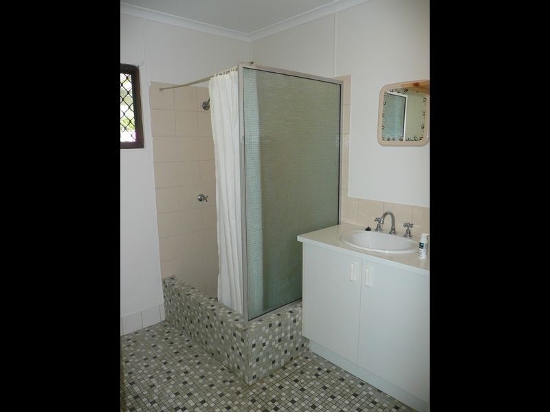 17 Solager Street, Manoora QLD 4870