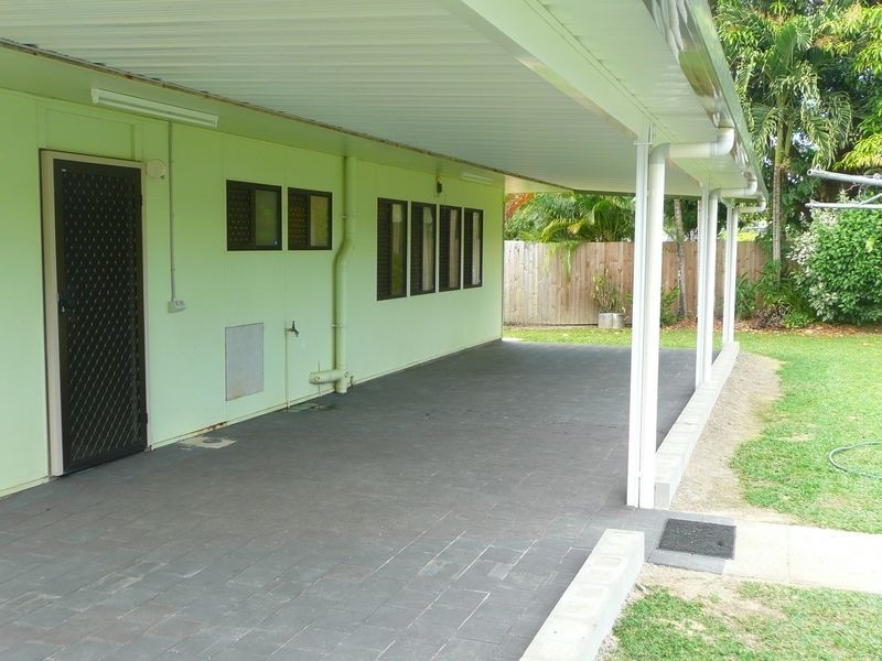 17 Solager Street, Manoora QLD 4870