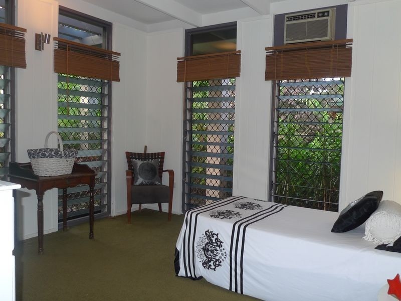 48 Ponticello Street, Whitfield QLD 4870