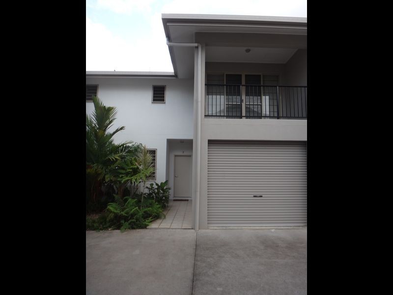 7/12-14 Old Smithfield Road, Freshwater QLD 4870