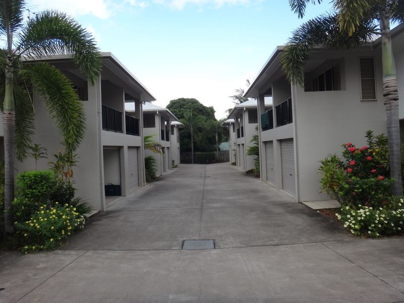 7/12-14 Old Smithfield Road, Freshwater QLD 4870