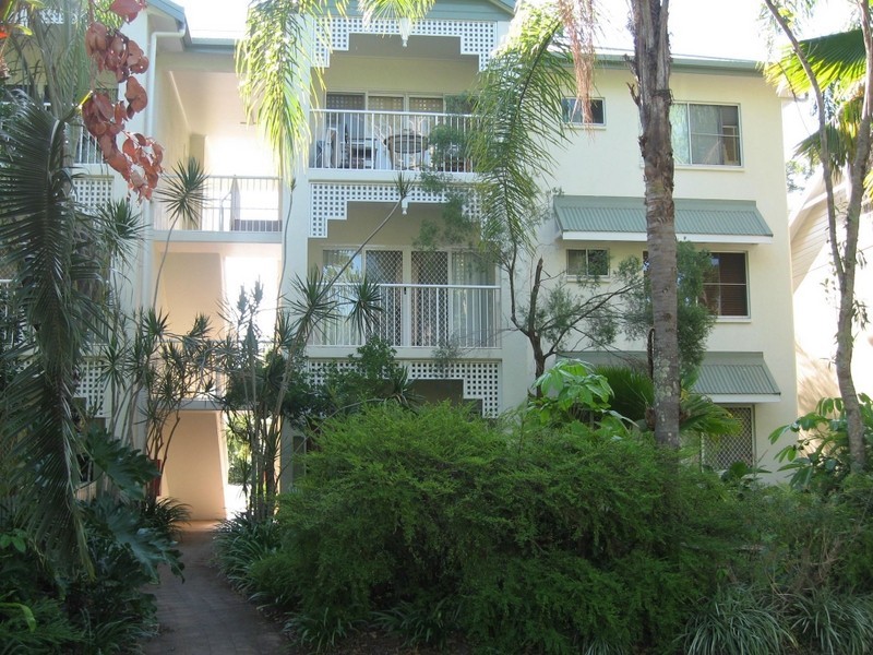 8/193 Mayers Street, Manoora QLD 4870