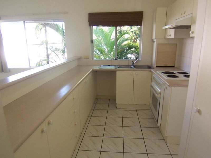 8/193 Mayers Street, Manoora QLD 4870