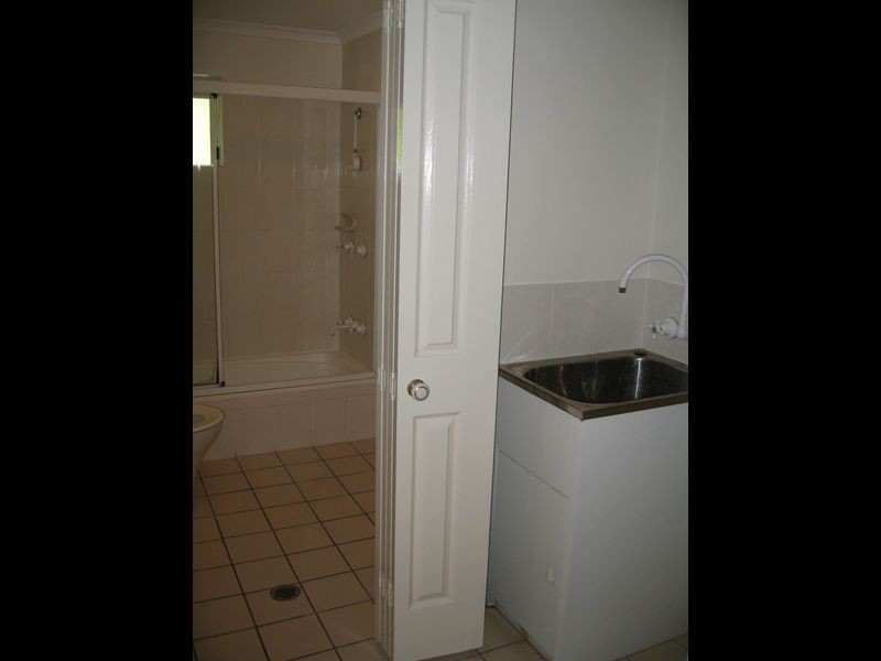 8/193 Mayers Street, Manoora QLD 4870