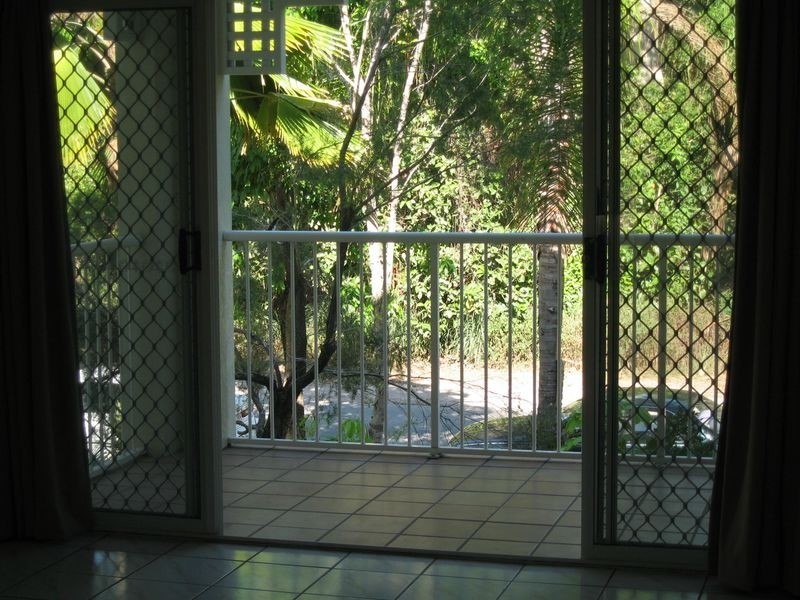 8/193 Mayers Street, Manoora QLD 4870