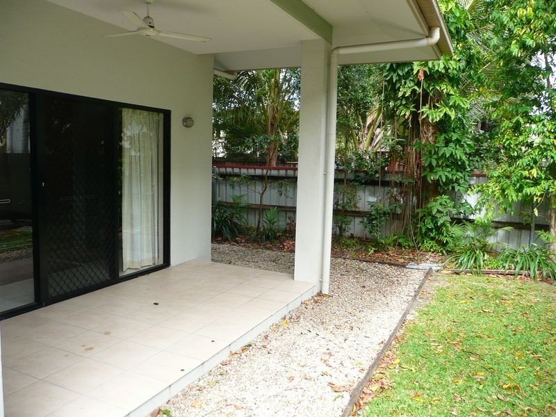 2/157 Martyn Street, Manunda QLD 4870