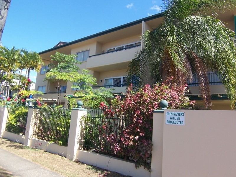 203/191 McLeod Street, Cairns North QLD 4870