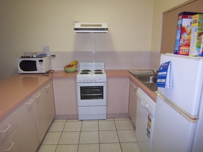 203/191 McLeod Street, Cairns North QLD 4870