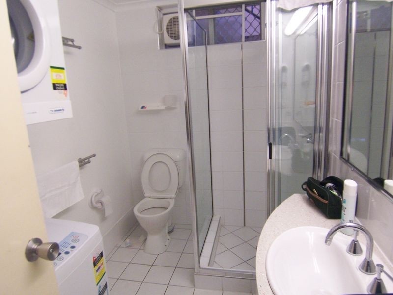 203/191 McLeod Street, Cairns North QLD 4870