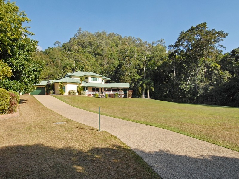 8 Kurrajong Street, Earlville QLD 4870