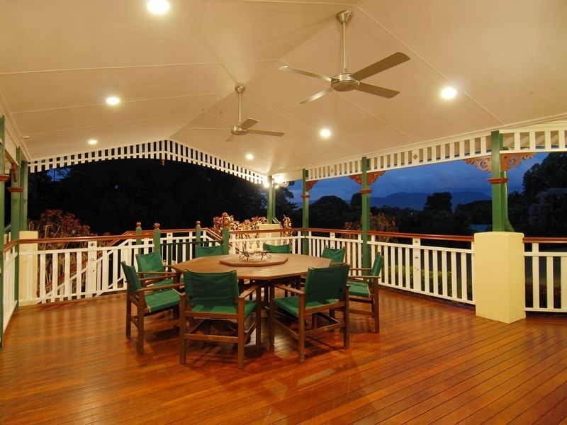 8 Kurrajong Street, Earlville QLD 4870