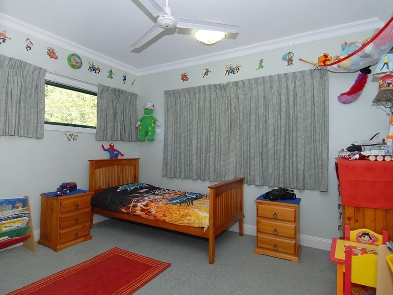 8 Kurrajong Street, Earlville QLD 4870