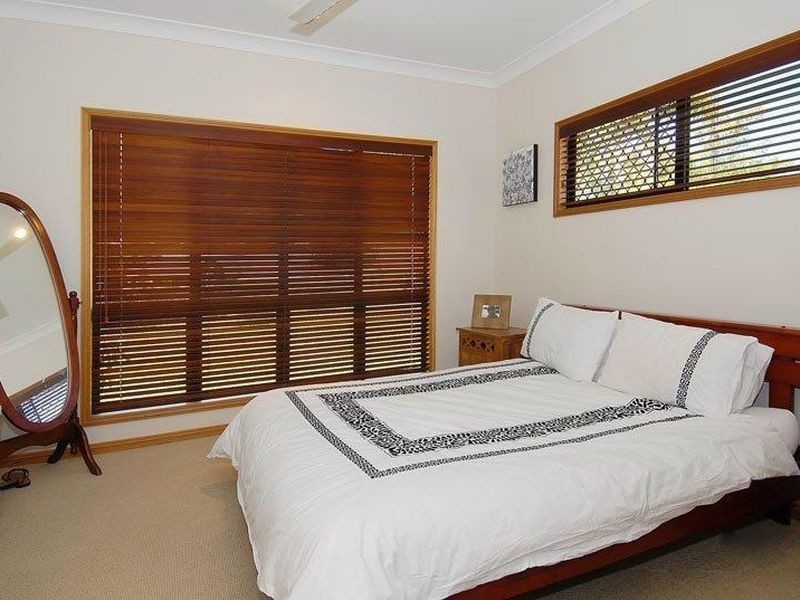 13 St Albans Close, Brinsmead QLD 4870