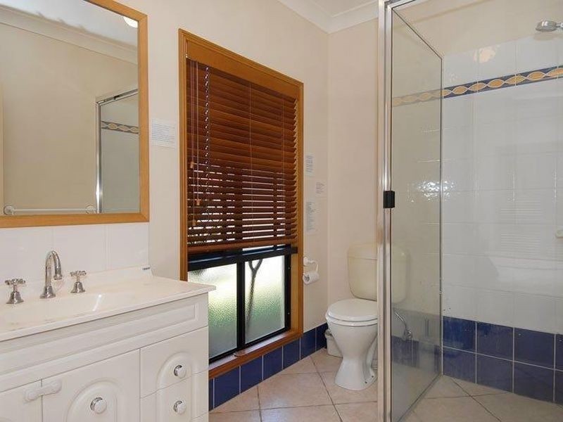 13 St Albans Close, Brinsmead QLD 4870