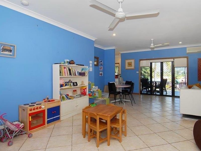 13 St Albans Close, Brinsmead QLD 4870