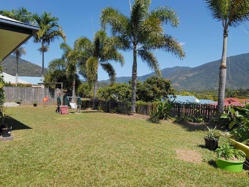 13 St Albans Close, Brinsmead QLD 4870