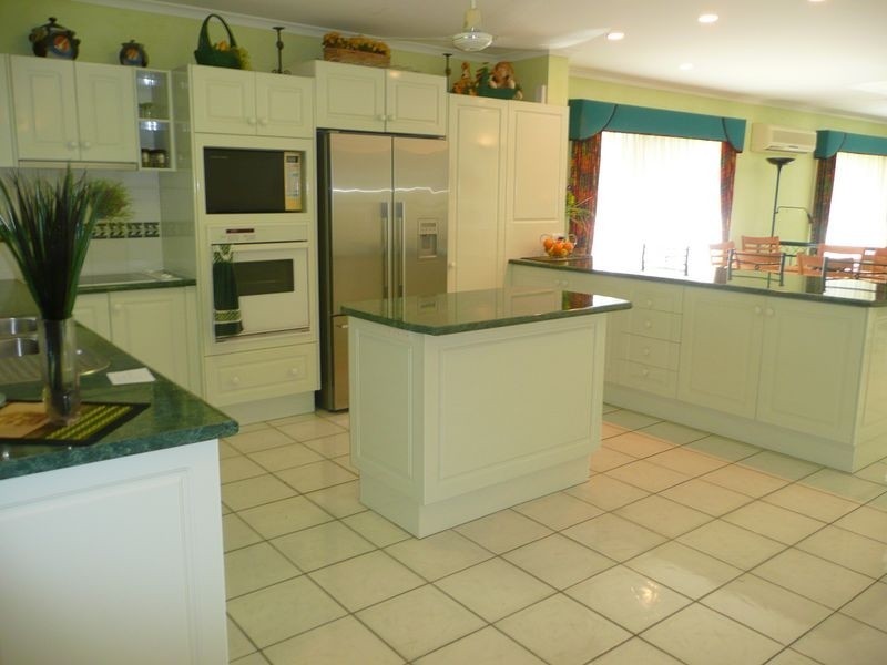 3 Torazzi Place – City View Estate, Mooroobool QLD 4870