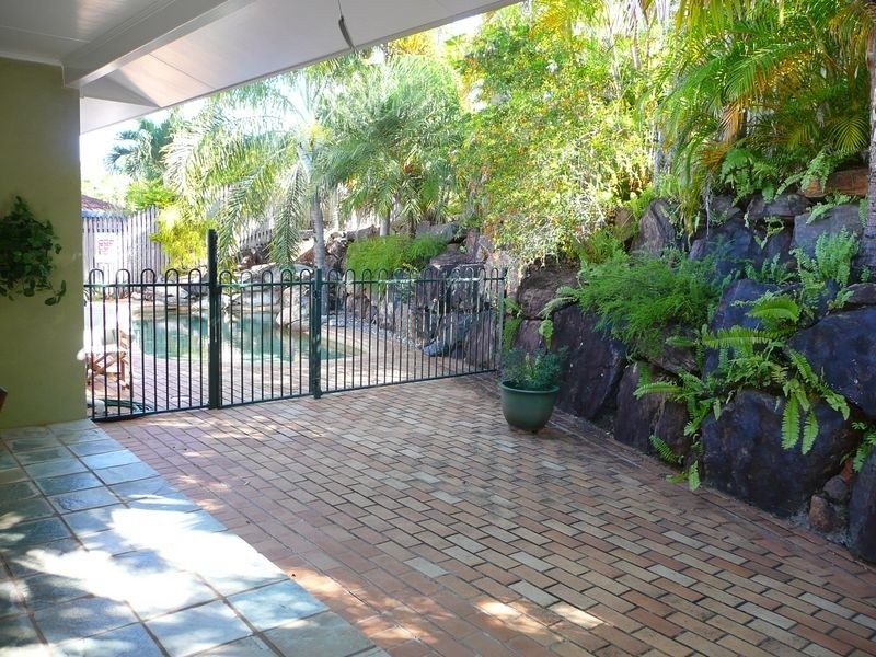 3 Torazzi Place – City View Estate, Mooroobool QLD 4870