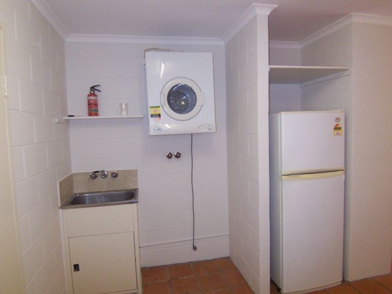 2/6 Armbrust Street, Manoora QLD 4870