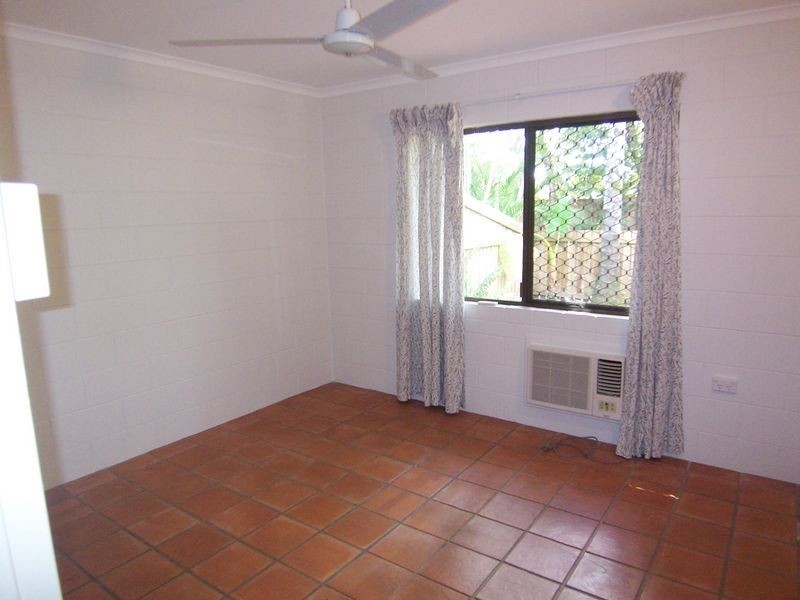 2/6 Armbrust Street, Manoora QLD 4870