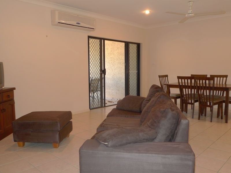 27/190 Irene Street, Mooroobool QLD 4870