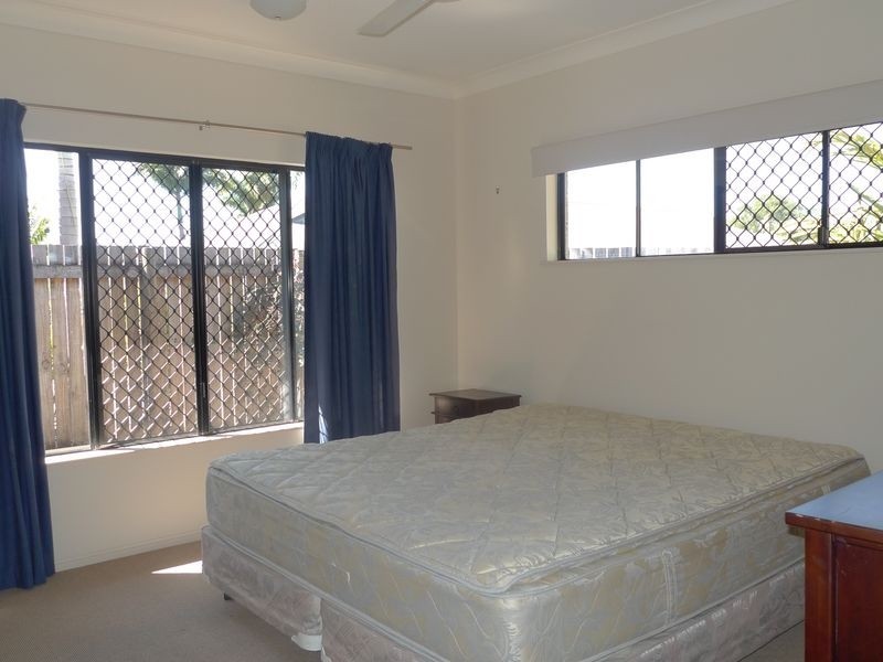 27/190 Irene Street, Mooroobool QLD 4870