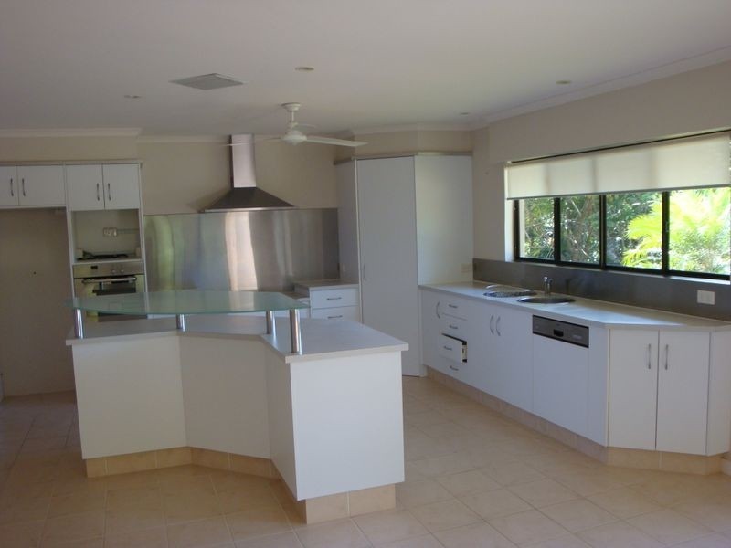 7 Pine Tree Close, Bayview Heights QLD 4868