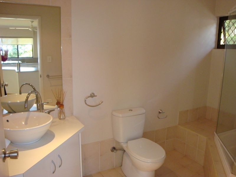 7 Pine Tree Close, Bayview Heights QLD 4868