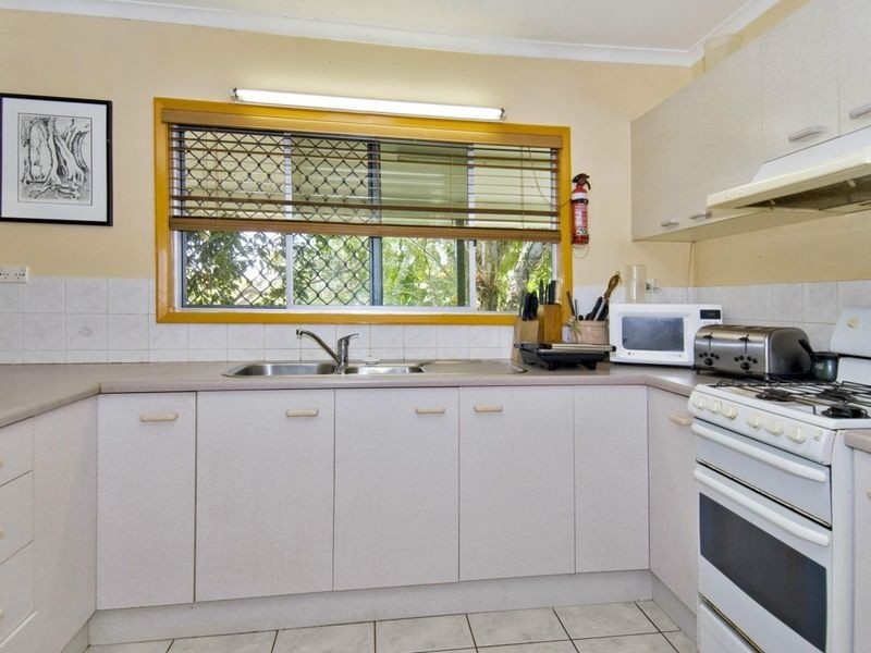11 Turquoise Close, Bayview Heights QLD 4868