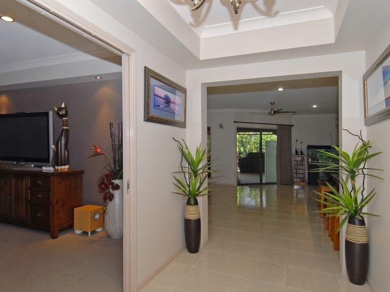 7 Teraglin Street, Kanimbla QLD 4870