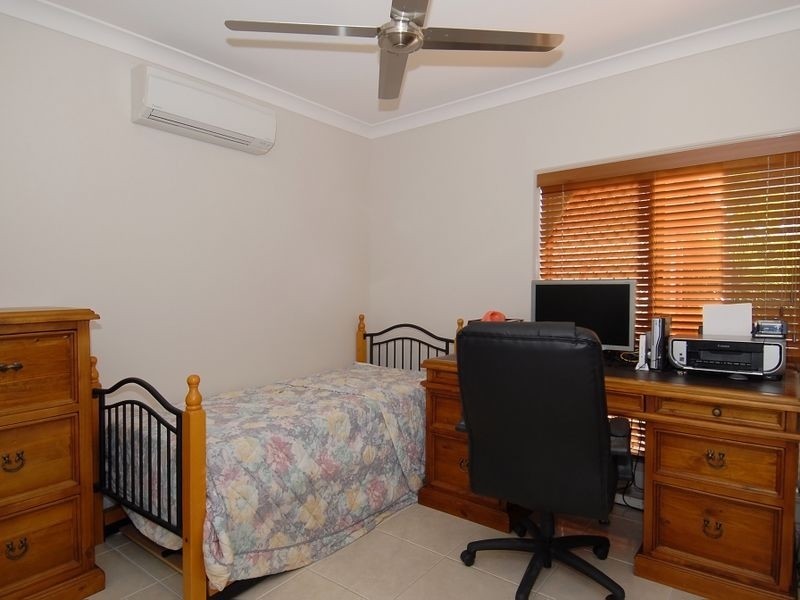 7 Teraglin Street, Kanimbla QLD 4870