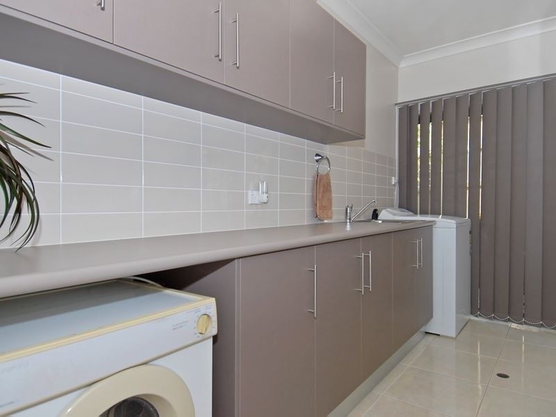 7 Teraglin Street, Kanimbla QLD 4870