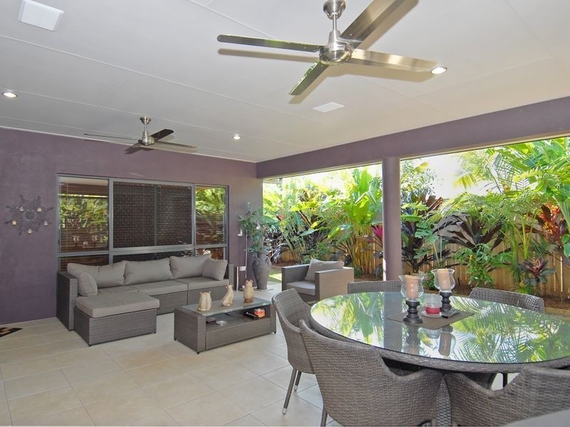 7 Teraglin Street, Kanimbla QLD 4870