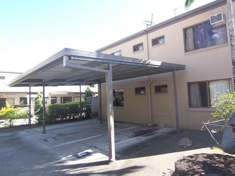 5/2 McPherson Close, Edge Hill QLD 4870