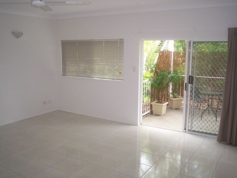 9/24-26 Springfield Crescent, Manoora QLD 4870