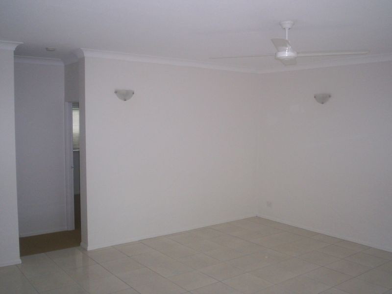 9/24-26 Springfield Crescent, Manoora QLD 4870