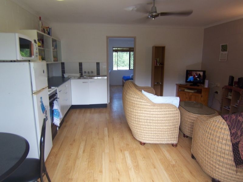 10/2 McPherson Close, Edge Hill QLD 4870