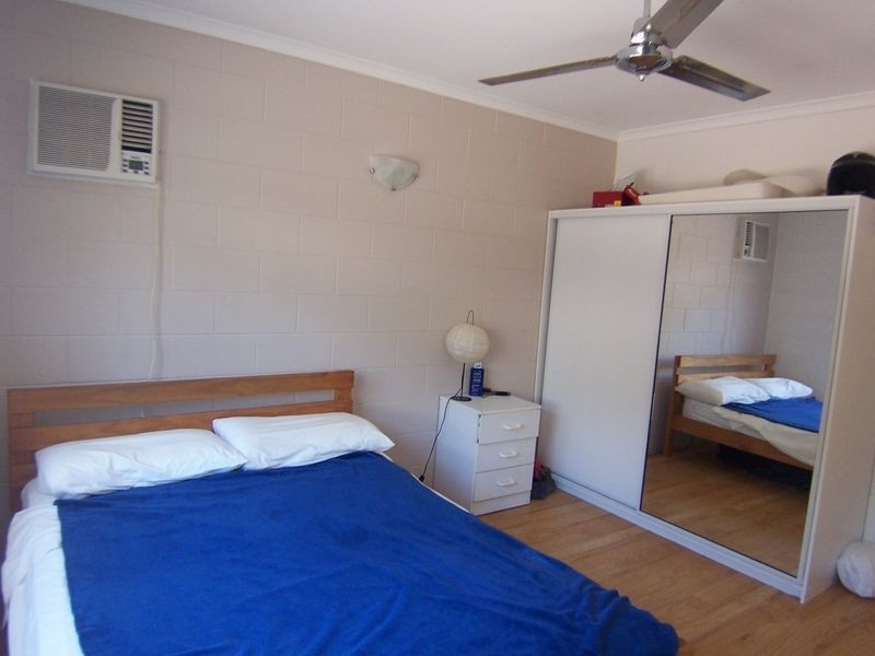 10/2 McPherson Close, Edge Hill QLD 4870