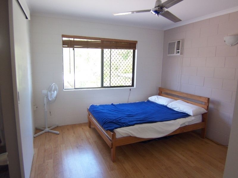 10/2 McPherson Close, Edge Hill QLD 4870