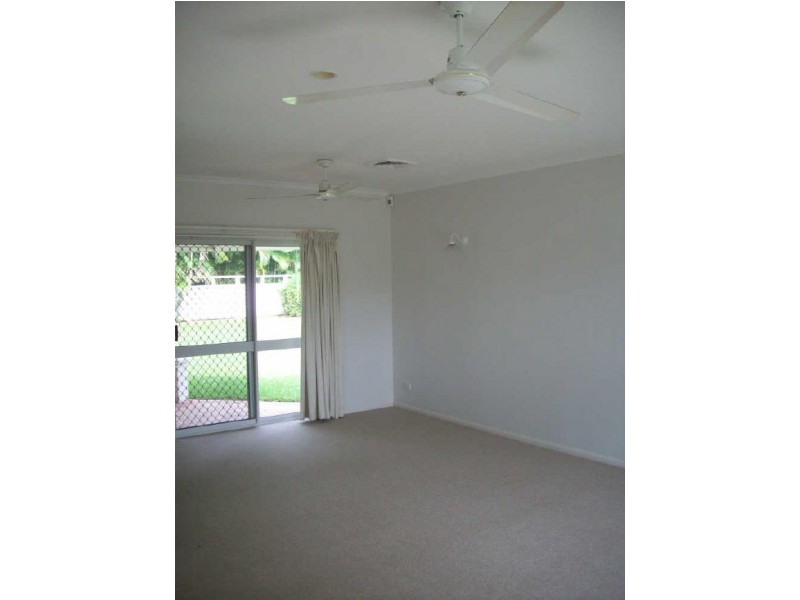 24 Lily Court, South Boulavade, Kewarra Beach QLD 4879