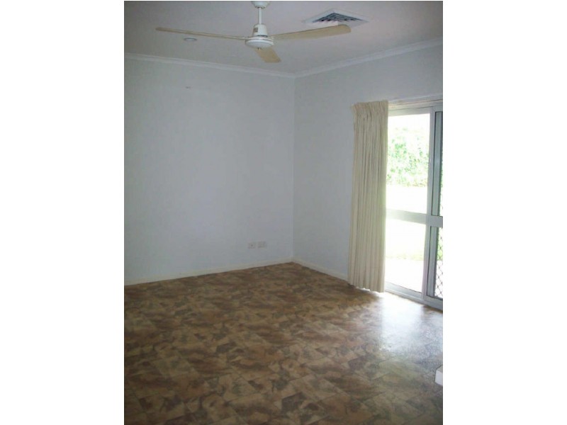 24 Lily Court, South Boulavade, Kewarra Beach QLD 4879