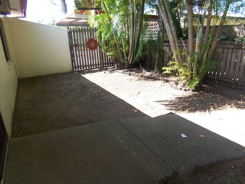 4/6 Armbrust Street, Manoora QLD 4870