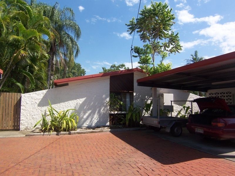 4/6 Armbrust Street, Manoora QLD 4870