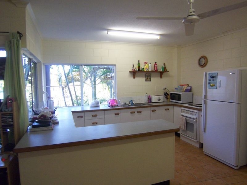 15/40 Old Smithfield Road, Freshwater QLD 4870