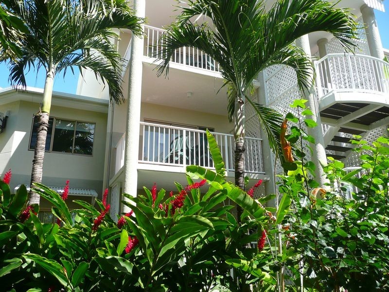 9/129 Oleander Street, Holloways Beach QLD 4878