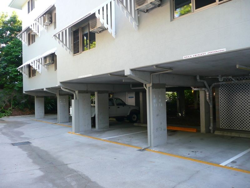 9/129 Oleander Street, Holloways Beach QLD 4878