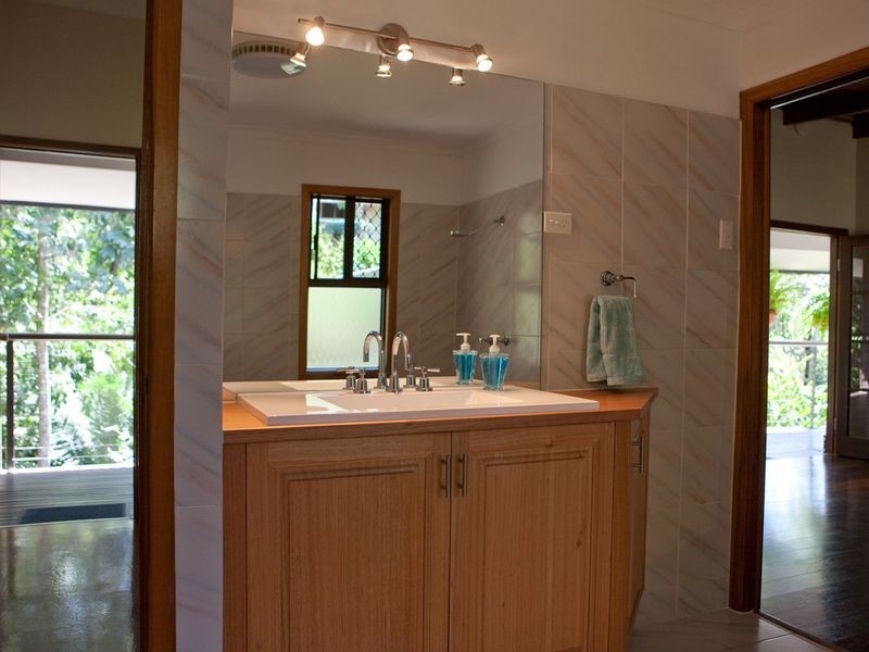 23 Trundle Terrace, Whitfield QLD 4870
