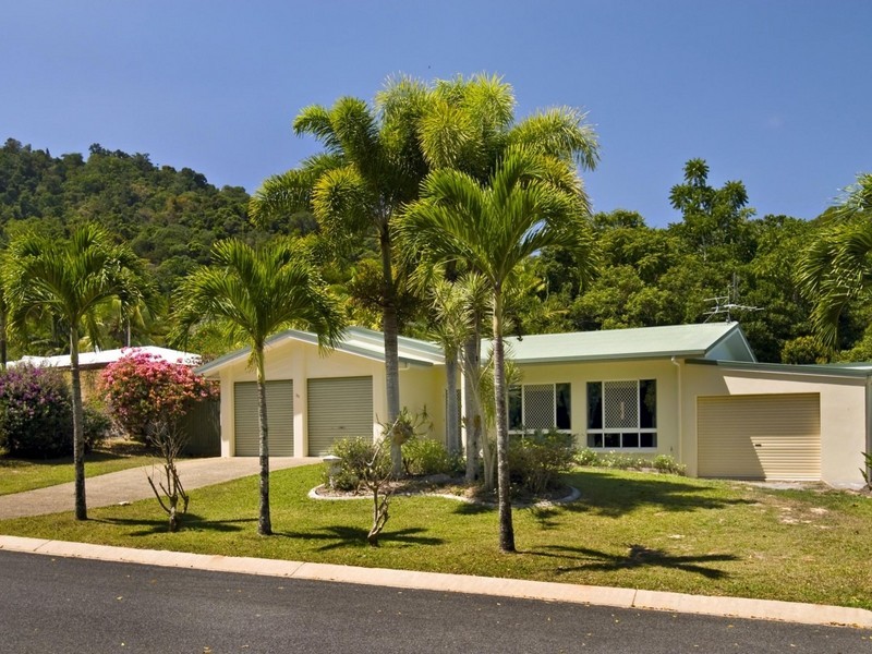 20 Mackey Close, Brinsmead QLD 4870